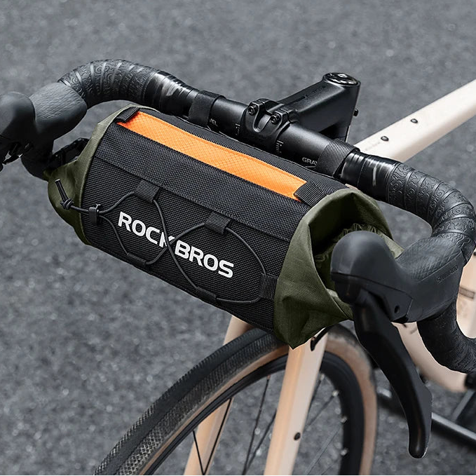 Waterdichte fietstas voor op het stuur met een inhoud van 2,4 liter