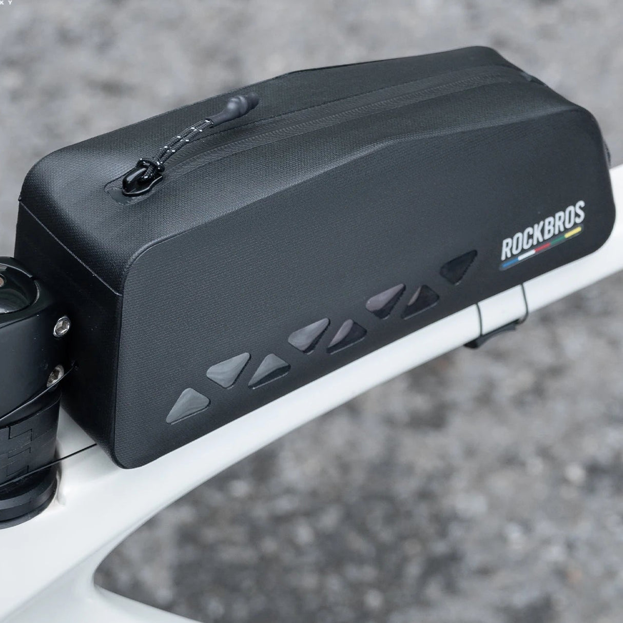 Waterdichte 1L driehoekige fietsframetas, gemonteerd op de bovenbuis