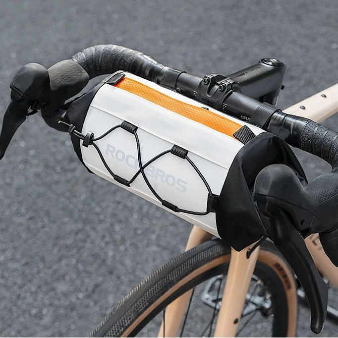 Waterdichte fietstas voor op het stuur met een inhoud van 2,4 liter