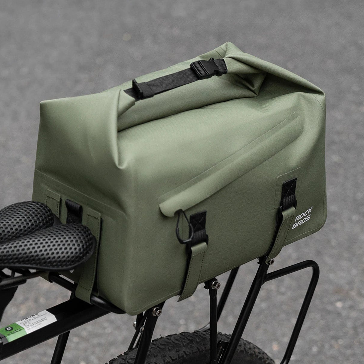 Waterdichte fiets bagagedrager-trunktas met grote capaciteit voor reizen, gemonteerd op de achterdrager