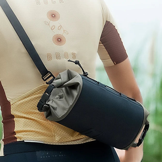 Waterdichte fietstas voor op het stuur met een inhoud van 2,4 liter