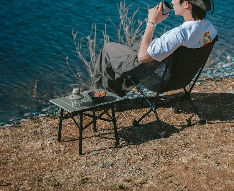 Opvouwbare outdoor wandeltafel, gemaakt van lichtgewicht aluminiumlegering